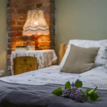 Κατάλυμα σε φάρμα Na Borowinowej